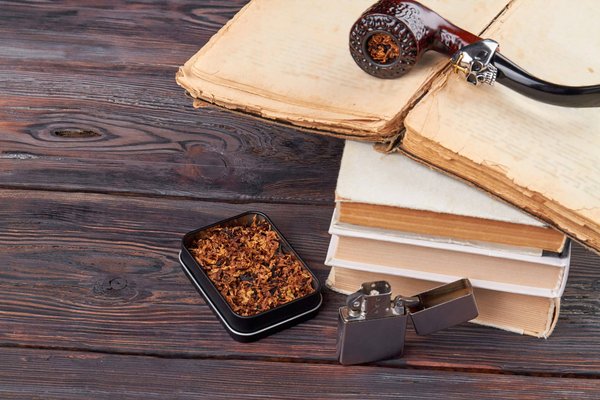 What are the must-have accessories for long drives in a British car?